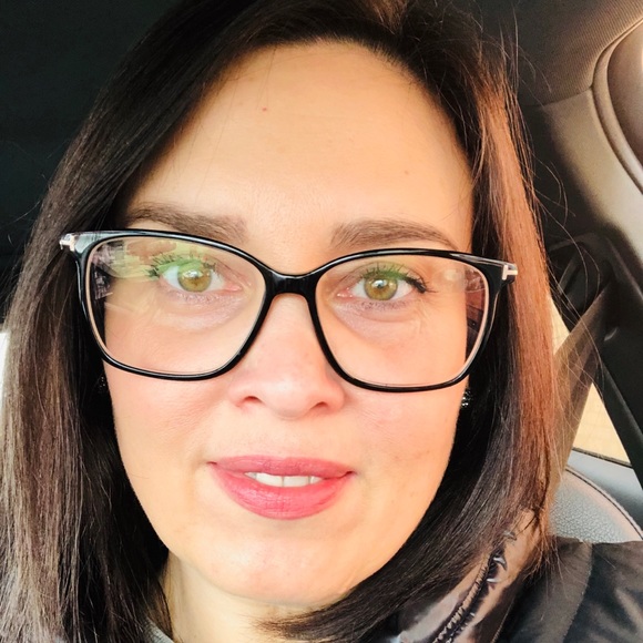 Meet your Posher, Nish - Picture 1 of 1